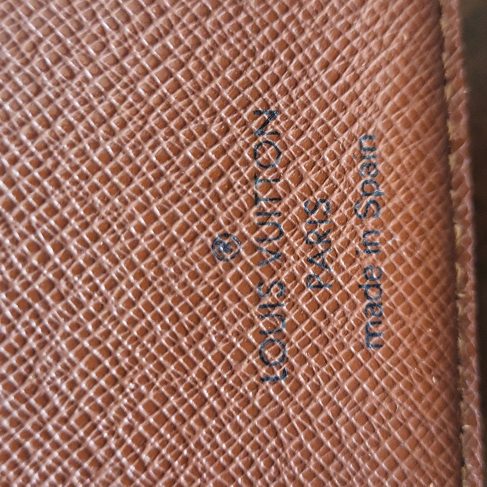Louis Vuitton KISSLOCK WALLET - Picture 9 of 9